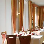 Weisses Ross Hotel