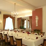 Weisses Ross Hotel