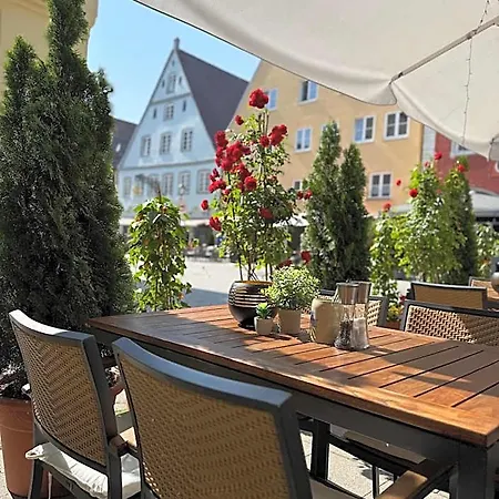 Weisses Ross Hotel 4*