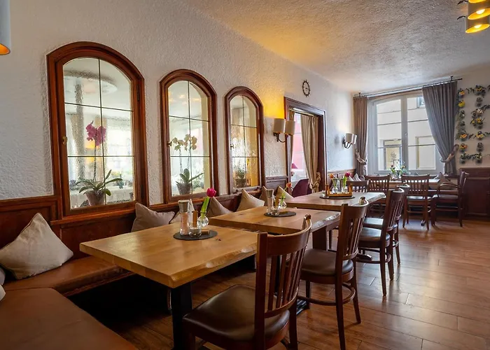 Weisses Ross Hotel 4*