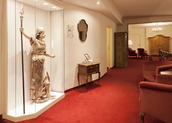 Hotel Weisses Ross 4*